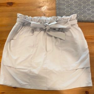 Cute very light gray athleta skirt/skort